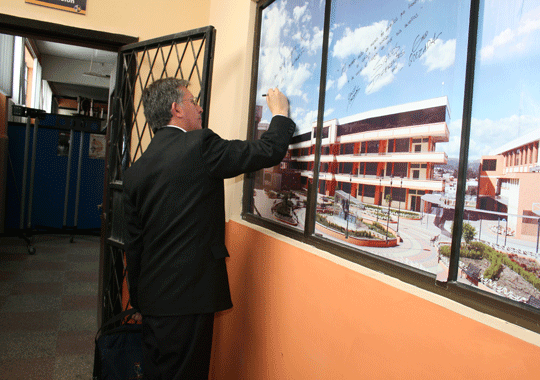 CUENCA: Inspector de los Salesianos visitó la UPS - Cuenca