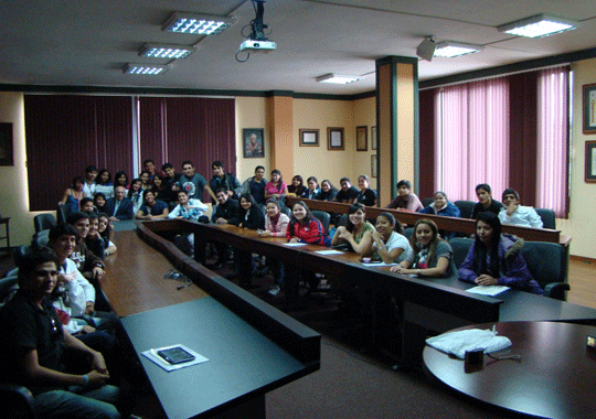 CUENCA: Bienestar Estudiantil dictó talleres a estudiantes de la sede Guayaquil