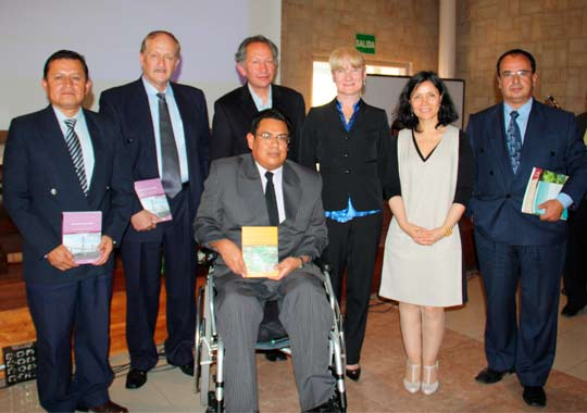 QUITO: Se publicaron dos libros correspondientes a investigaciones de la carrera de Ingeniería Civil