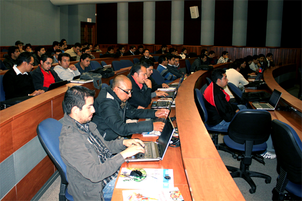 CUENCA: Se cumplió II encuentro de exalumnos de la Politécnica Salesiana