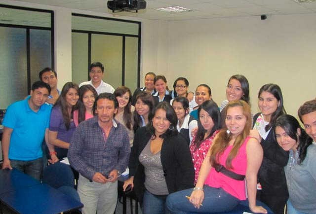 GUAYAQUIL: Finalizan talleres de Lectoescritura
