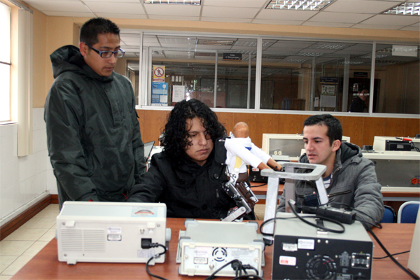 CUENCA: Proyecto de la UPS participó en concurso nacional Galardones Nacionales