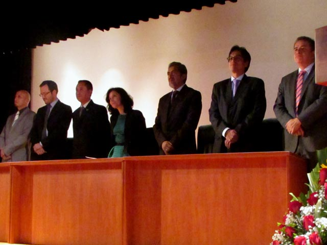 QUITO: Diez exposiciones académicas en la Primera Jornada Científica de Ing. Eléctrica