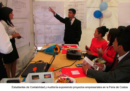 QUITO: Área de Ciencias Administrativas y Económicas organizó evento por los 20 años de la UPS