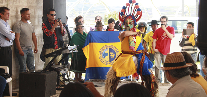 Casa de la Mujeres Urcu Sisa. Grupo de Danza Ecuatoriana de la UPS.