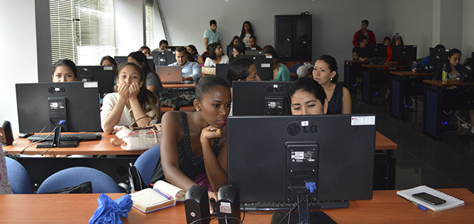 Estudiantes de varias universidades recibieron los talleres de comunicación y periodismo.