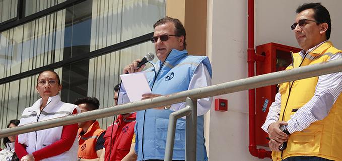 José Juncosa, Vicerrector de la sede Quito en la socialización del informe del simulacro.