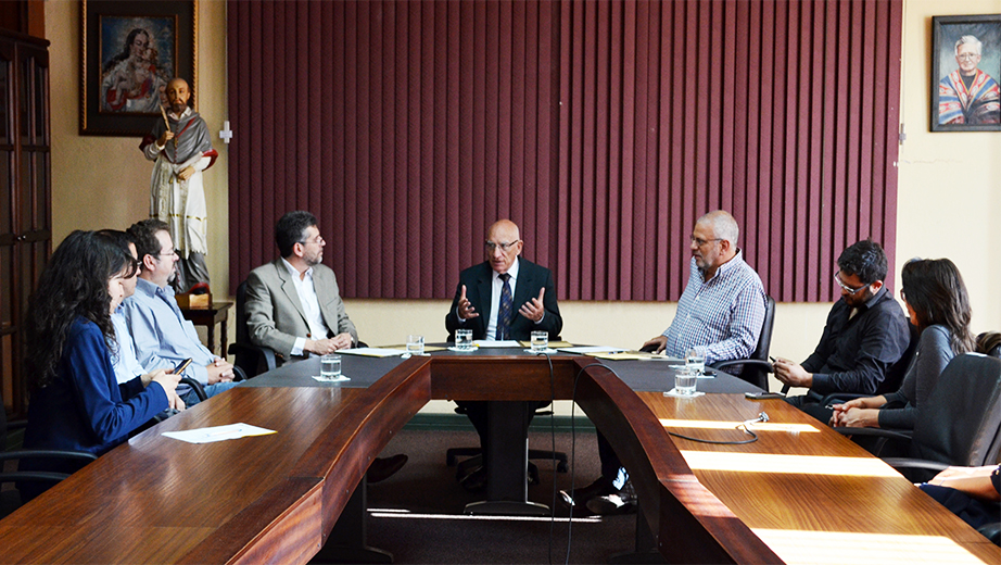 Meeting between the university and TARPUQ