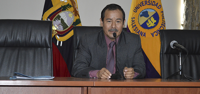 Ing. José Reyes, expositor de la charla de seguridad industrial y salud ocupacional.