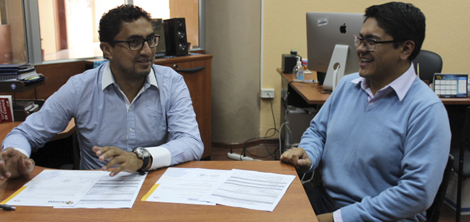 Docentes ganadores de los premios Eduardo Pinos (izq.) y Ricardo Medina.