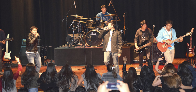 Actuación del conjunto del Colegio Técnico Salesiano en el cierre del Concierto