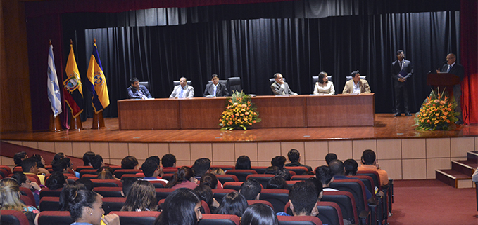 Ph.D. Javier Herrán, Rector de la UPS, durante su intervención