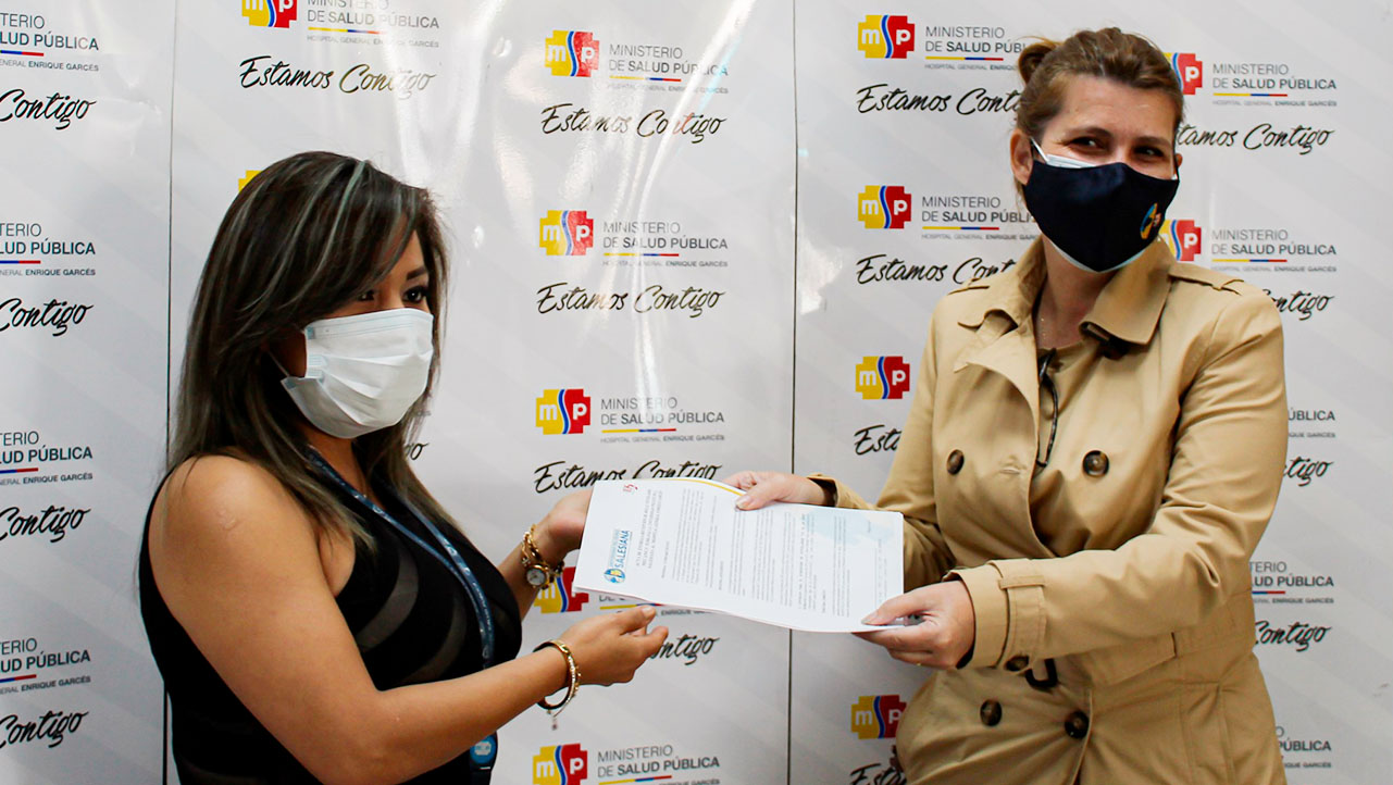 Entrega de los ventiladores mecánicos en la ciudad de Quito