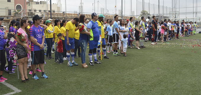 Primer encuentro de futbol de las Jornadas Deportivas 2016 de la Sede Guayaquil
