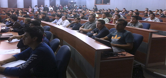 Asistentes a la primera conferencia que enfocó el tema: Bombas y Compresores.