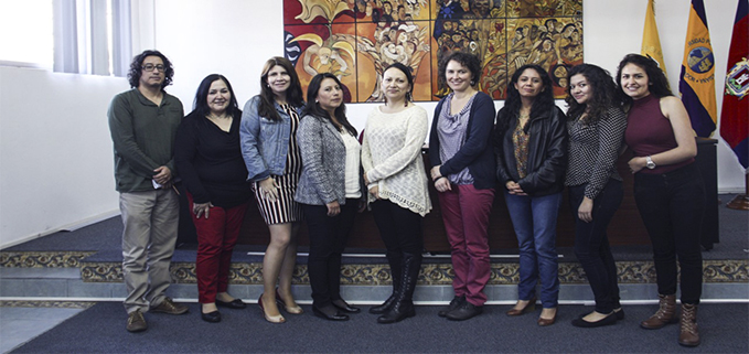 (de izq.) Daniel Llanos, Ana María Narváez, María Sol Villagómez, Azucena Bastidas, Diana Ávila, Elke Vanwildemeersch, Ivonne López, Stephany Aldaz y Martha Navas