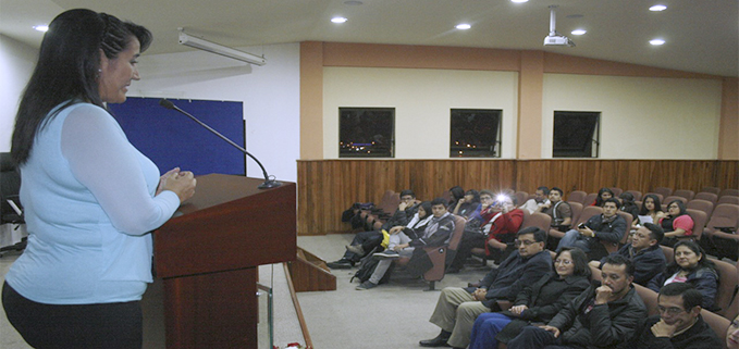 Intervención de la Presidente de los estudiantes de Pedagogía de la Sede Cuenca.