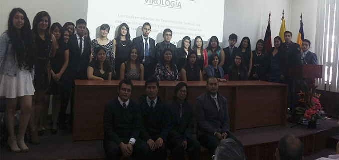 Estudiantes de Biotecnología de la UPS dialogan sobre enfermedades que afectan a los sectores más vulnerables de la población.