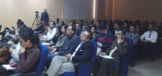 Asistentes durante la presentación de las proyecciones del cambio climático