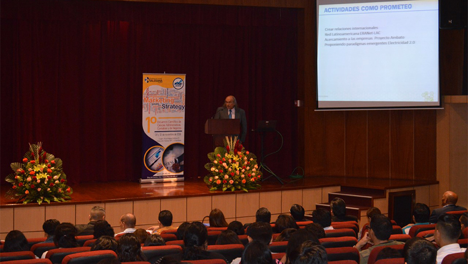 Ph.D. José Zato, investigador español, durante su intervención