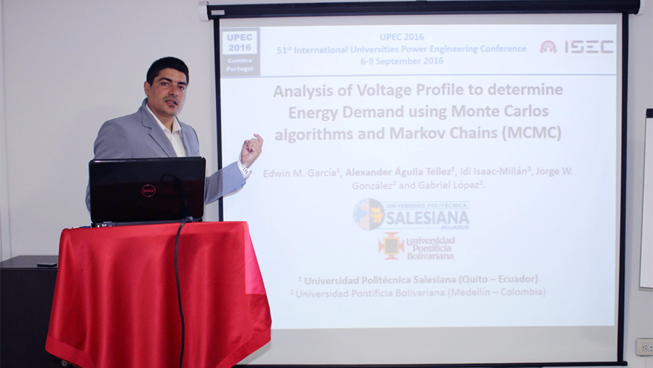 Mstr. Alexander Águila Téllez presentando el articulo Análisis de Perfil de Voltaje para determinar demanda de Energía usando algoritmos de Monte Carlo y Cadenas de Markov (MCCM)