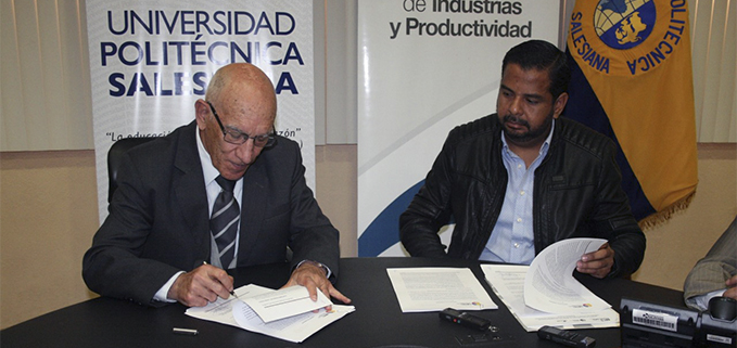 Padre Javier Herrán Gómez, Rector de la UPS (I) Jorge RosalesCoordinador Zonal 5 del MIPRO en el momento de la firma del convenio