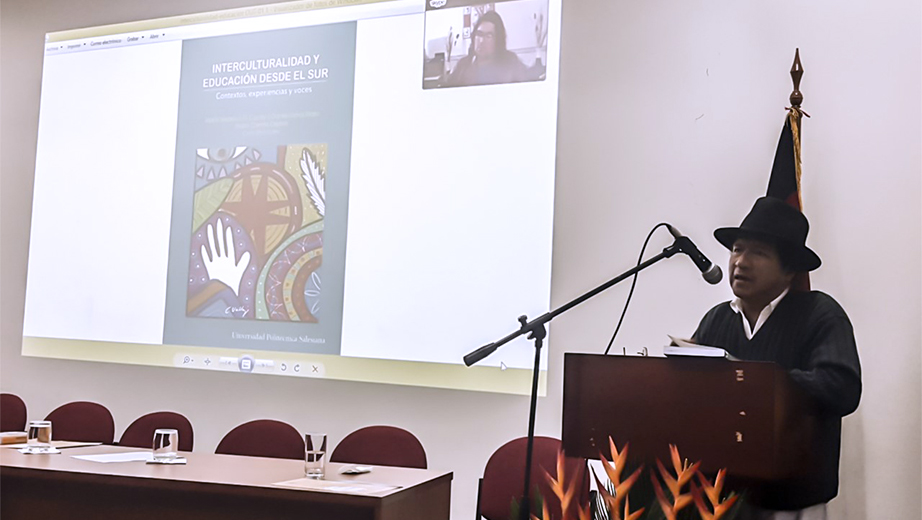 Dr. Ariruma Kowi de la Universidad Andina Simón Bolívar comenta el libro