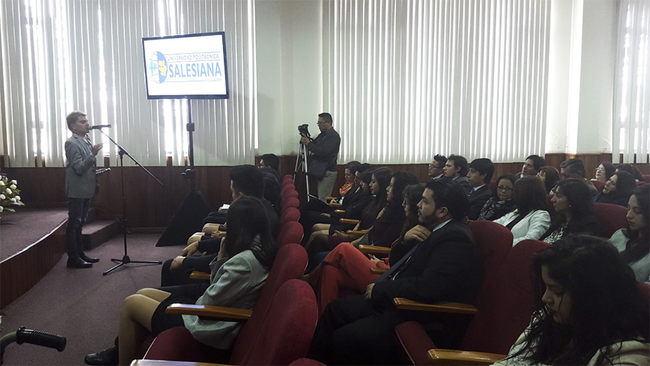 Presentación artística del profesor Juan Pablo Acosta