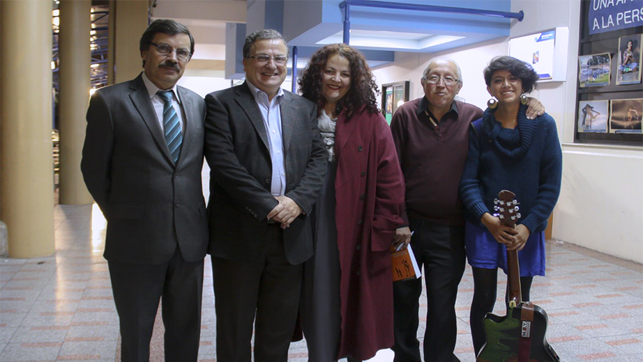 De (Izq). Hernán Hermosa, José Juncosa, Emilia Ferraro, Patricio Guerrero y Imaizara Manzanillas