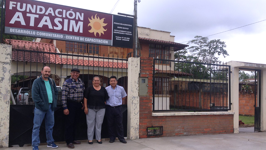 Representantes de la UPS y la Fundación ATASIM