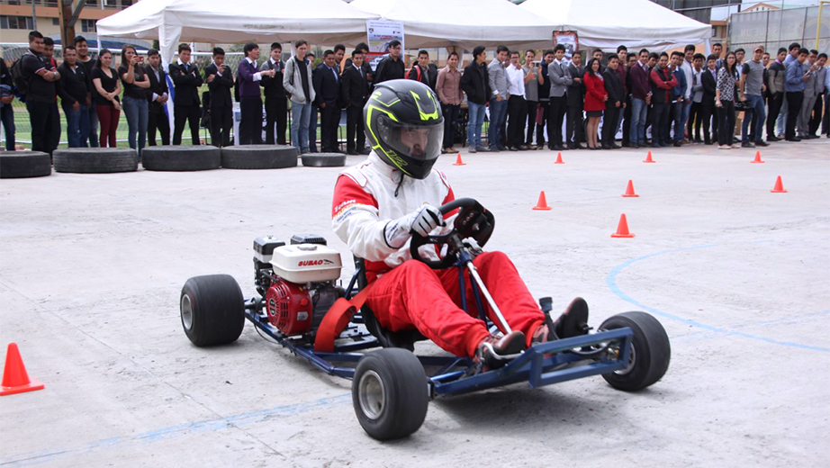 Go-kart participante en la presentación de los proyectos de fin de ciclo