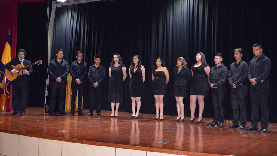 Coro de la Universidad Politécnica Salesiana sede Cuenca