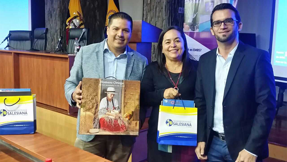 Desde la (Der.) MSc. Juan Peláez, PhD. Mónica Huerta y MSc. Pablo Pérez.