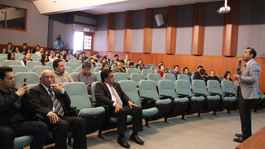 Intervención del Vicerrector Académico General de la UPS, Ph.D. Luis Tobar Pesantez