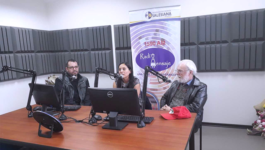 Miguel Roblés Durán y David Harvey entrevistados por Ma. Fernanda Solórzano en Radio Mensaje de Cayambe