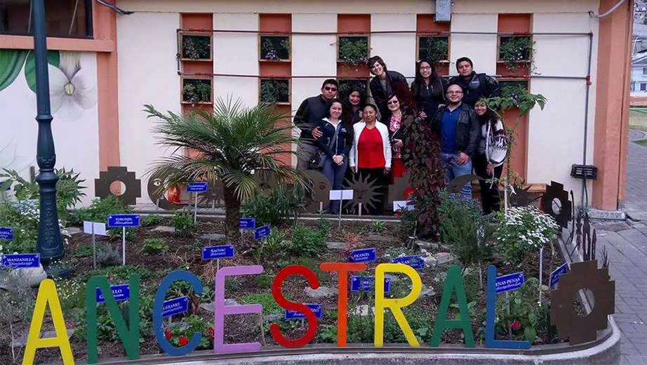 Biotechnology and environmental engineering students along with professor Noemi Bottasso in the ancestral pharmacy