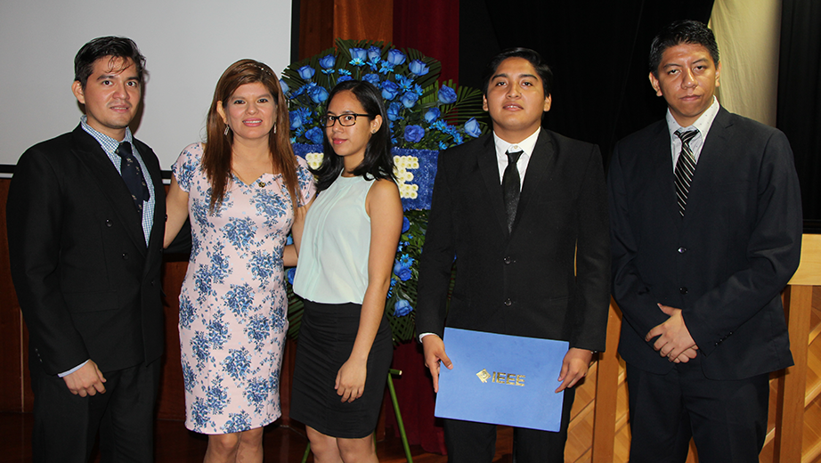 The new members of the IEEE studetns branch in Guayaquil