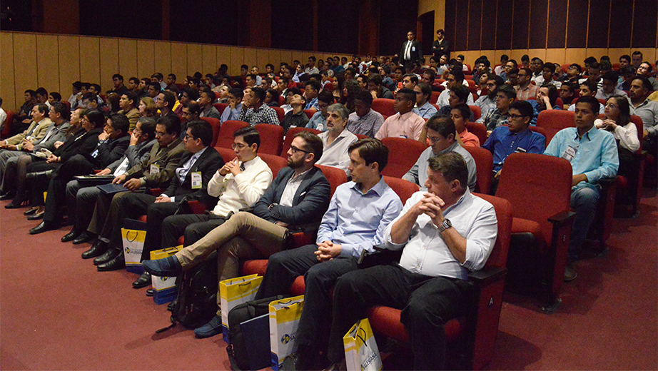 Docentes, estudiantes e invitados que fueron parte de las Jornadas