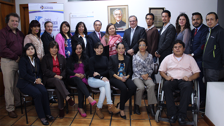 Docentes y personal administrativo que trabaja en el Centro Psicológico Salesiano P. Emilio Gambirasio