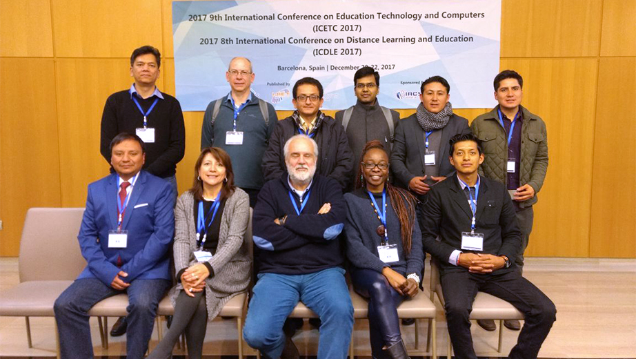 Mateo Parreño (second row, sixth from the left) with other speakers