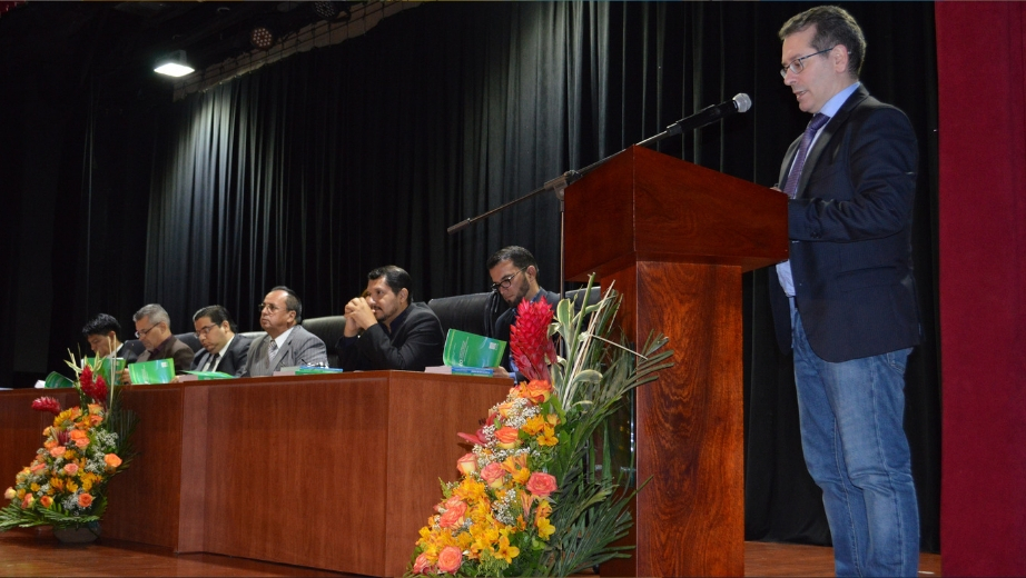 Humberto Michinel durante la presentación de las Memorias del CITIS