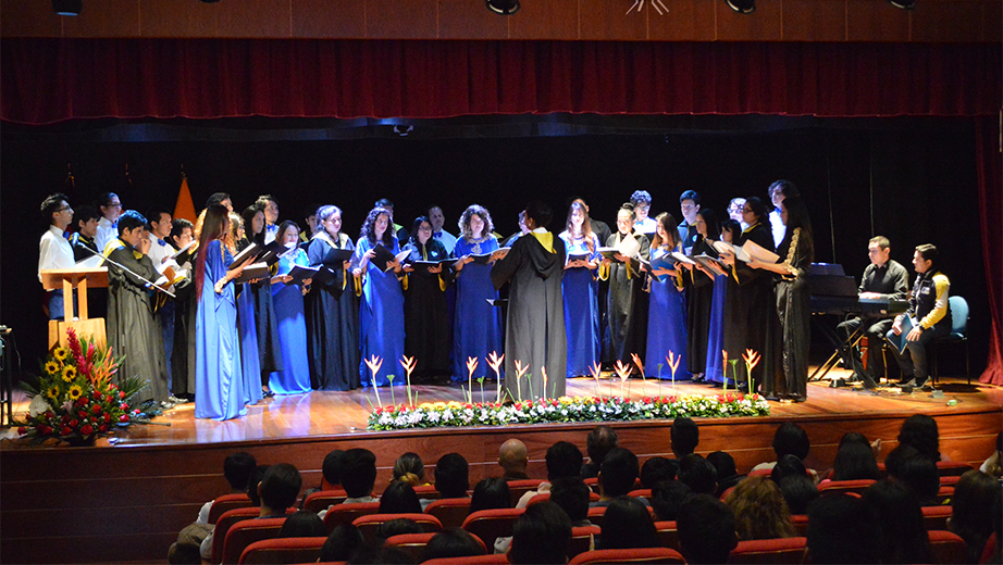 Coros de Quito y Guayaquil en el concierto de Música Sacra