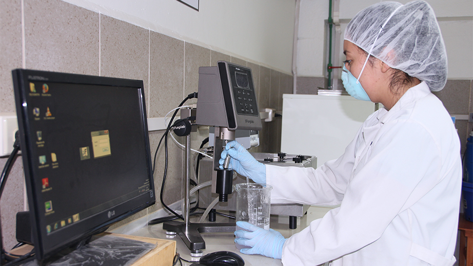 Biotechnolgy student using the new equipment
