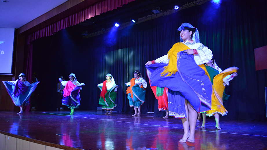 Representación del Inti Raymi en el Miércoles Cultural Salesiano