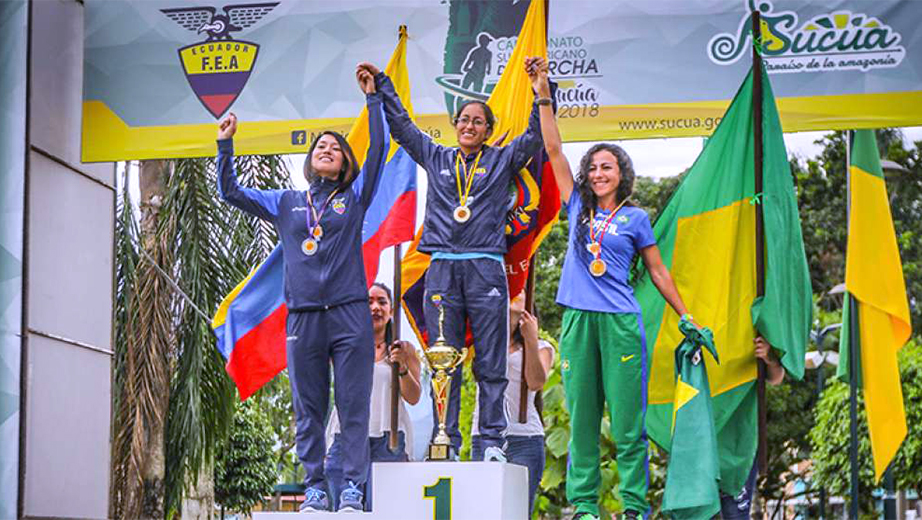 Podio de las ganadoras en el sudamericano de marcha desarrollado en Sucúa