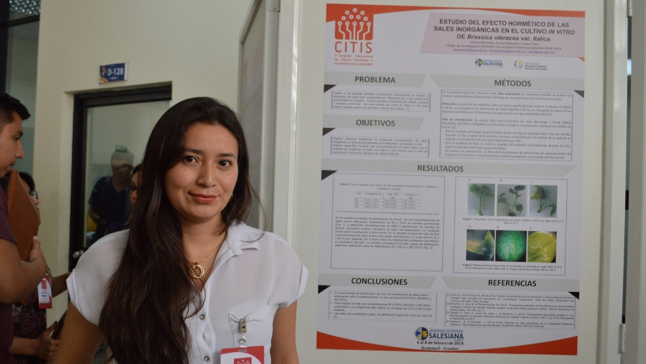 Exhibición de posters académicos realizados por estudiantes de La Salesiana