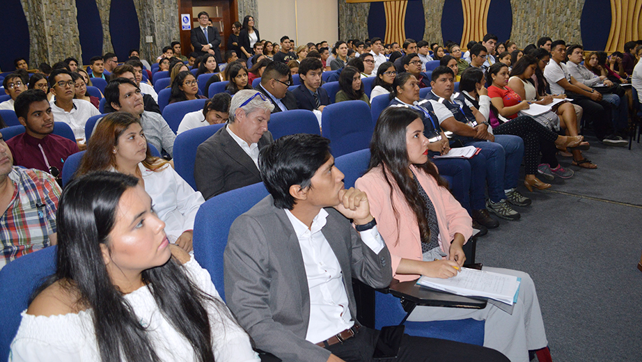 Estudiantes, y representantes ambientales participaron del ciclo de conferencias