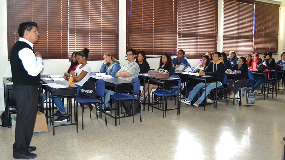 Estudiantes participaron de coloquios dinámicos durante el desarrollo de la campaña