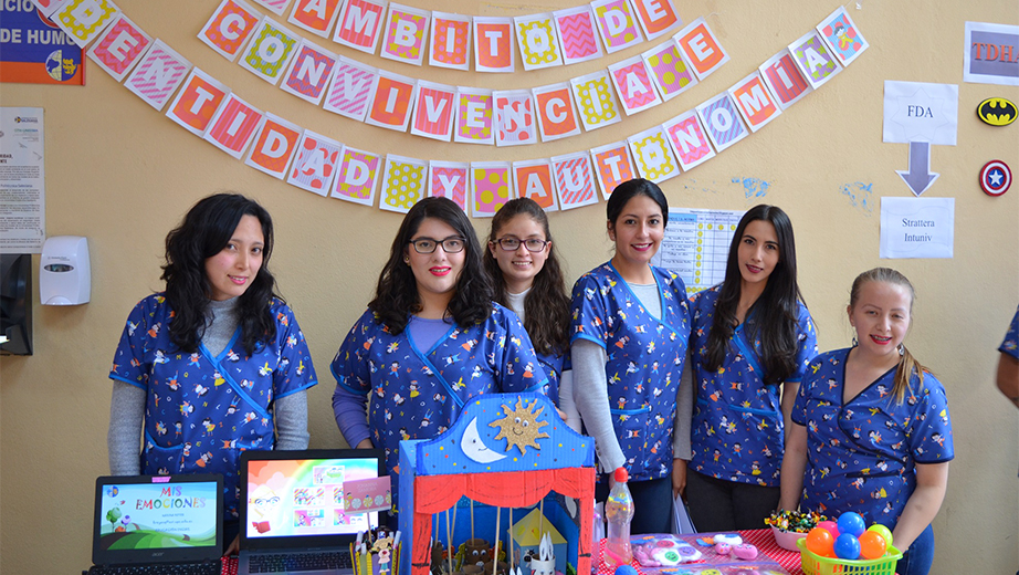 Exposiciones de proyectos inclusivos en la casa abierta de las carreras de Educación Inicial y Básica