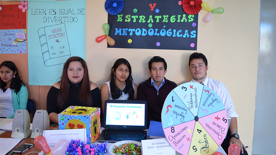 Exposiciones de proyectos inclusivos en la casa abierta de las carreras de Educación Inicial y Básica